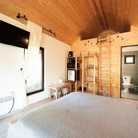 Holiday home Domeniul Horj Casa Din Stejar